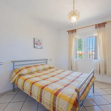 Villa Almendros 16